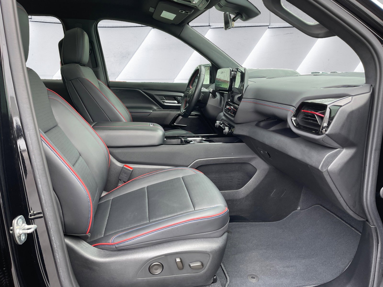 Used 2024 Chevrolet Silverado EV RST image 16