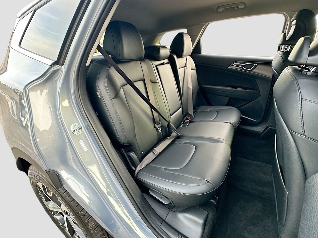 Certified 2025 Kia Sportage EX image 26