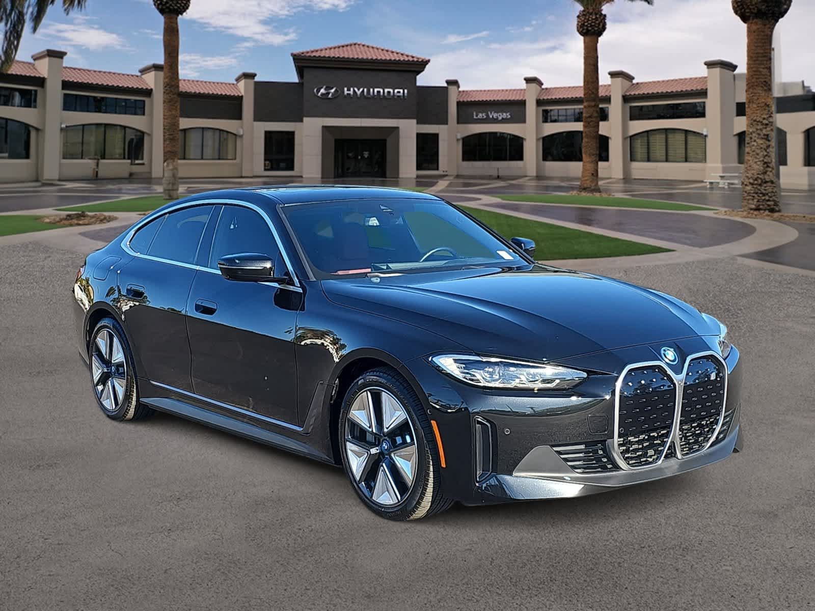 Used 2024 BMW i4 eDrive40 w/ Premium Package RWD image 2