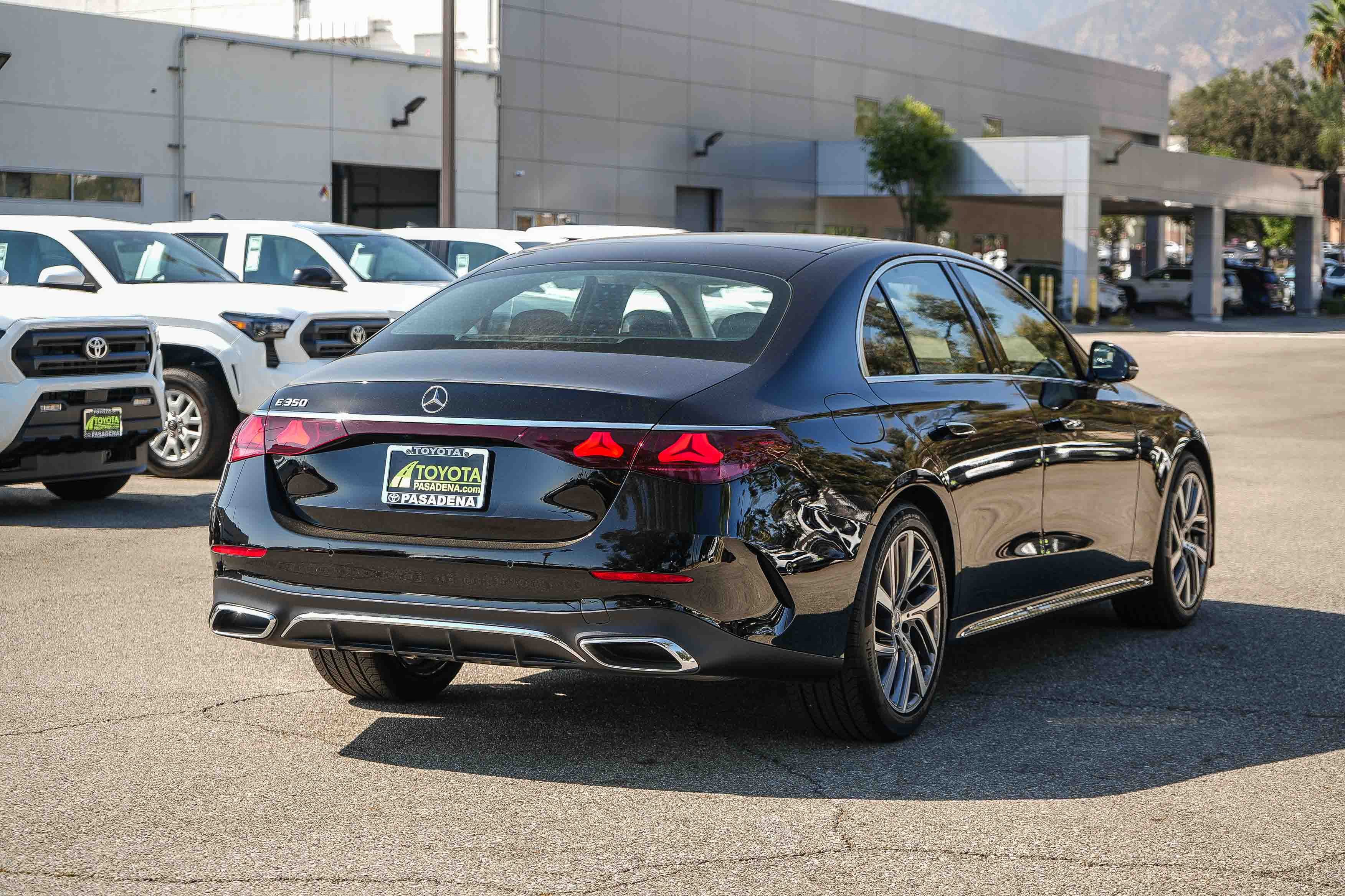 Used 2025 Mercedes-Benz E 350 Sedan w/ Winter Package image 6