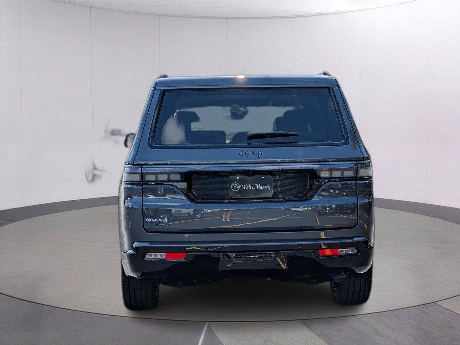 New 2026 Jeep Grand Wagoneer Limited AWD/4WD image 4