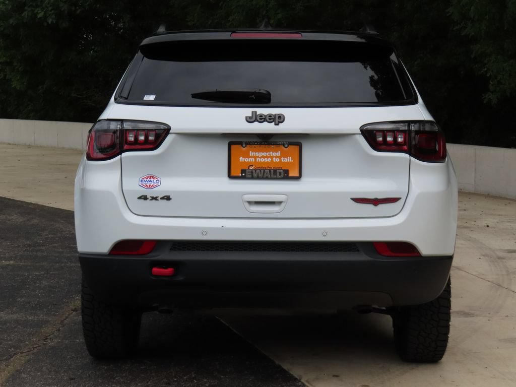 Certified 2025 Jeep Compass Trailhawk AWD/4WD image 14