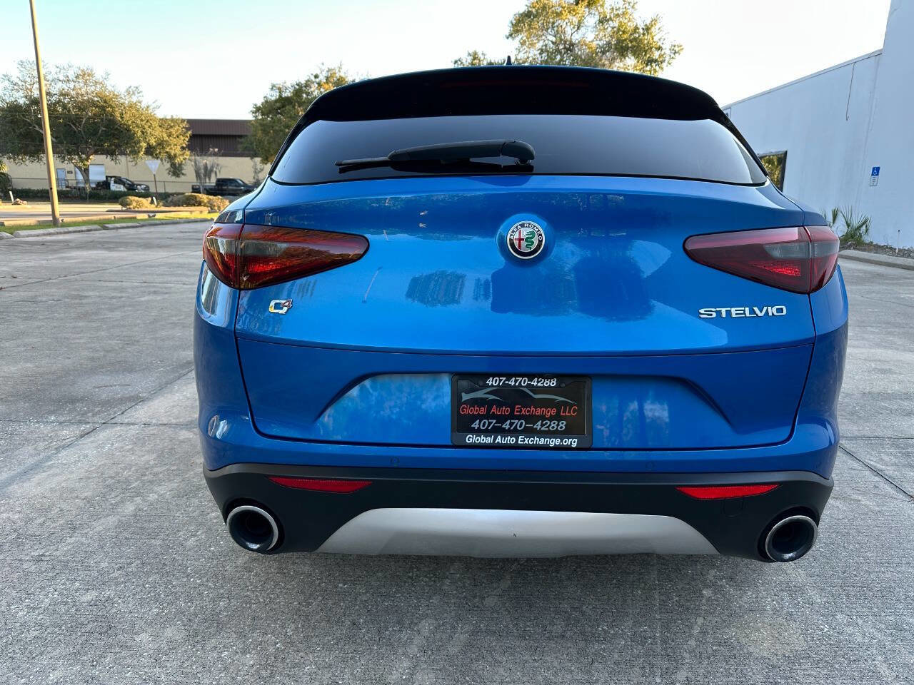 Used 2018 Alfa Romeo Stelvio Ti Sport image 4