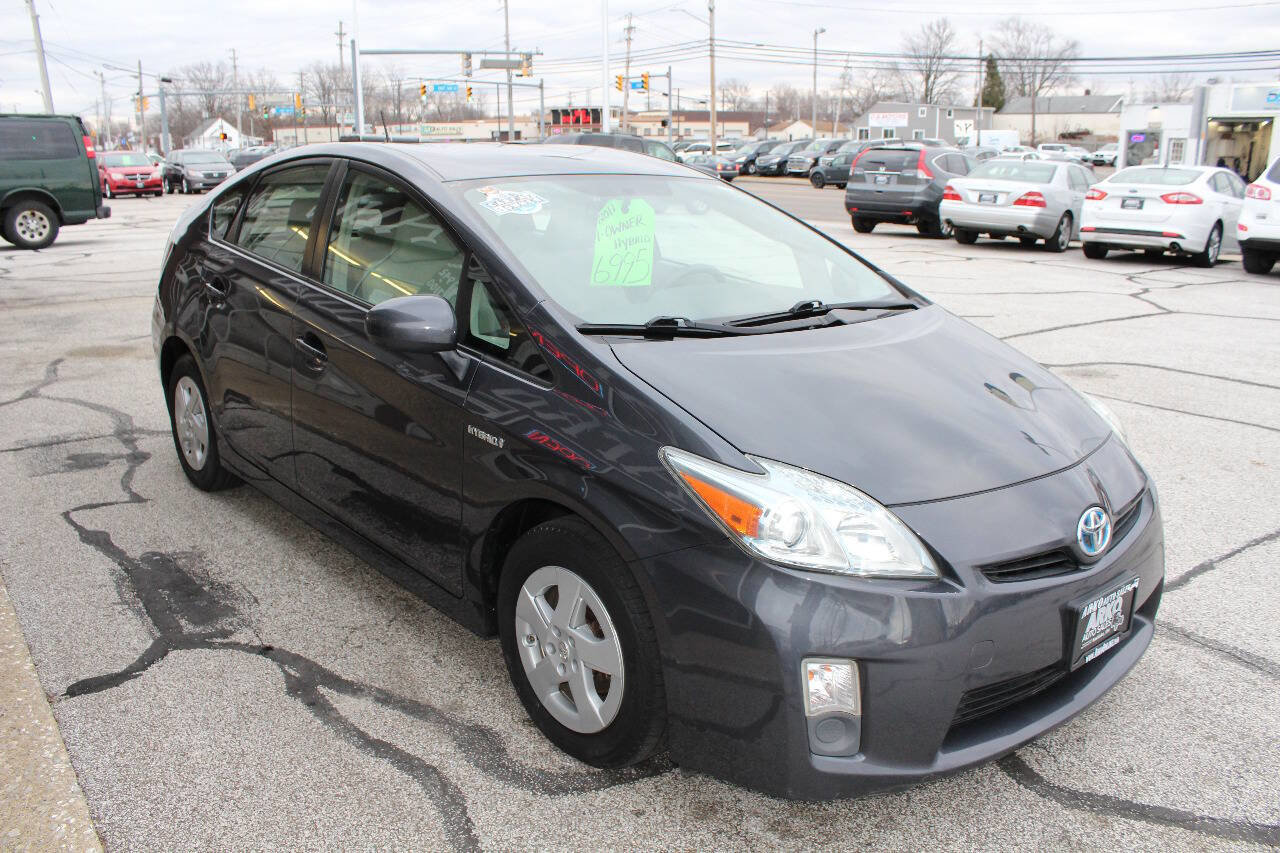 Used 2011 Toyota Prius Three image 4