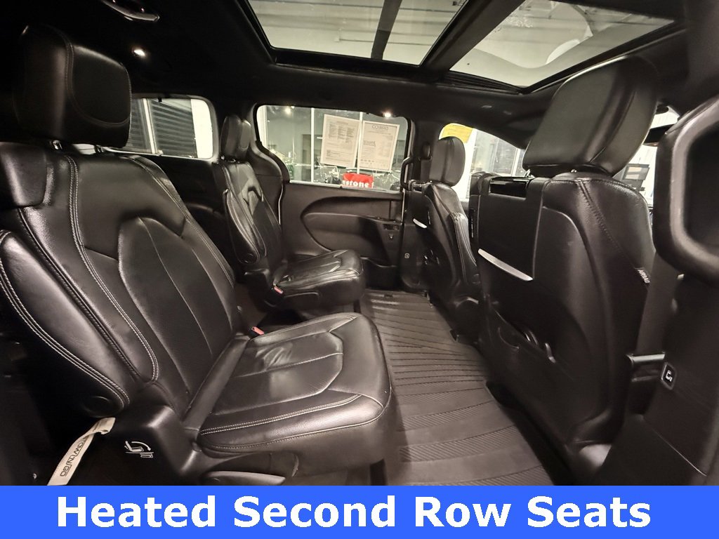 Used 2021 Chrysler Pacifica Touring-L w/ Uconnect Theater Family Group image 15