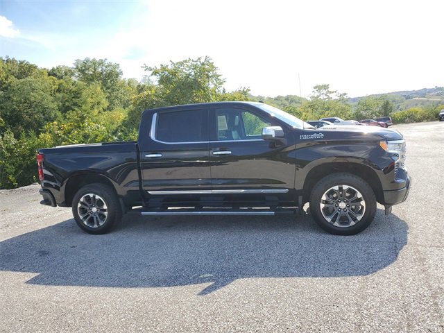 Used 2023 Chevrolet Silverado 1500 High Country w/ Z71 Off-Road Package image 3