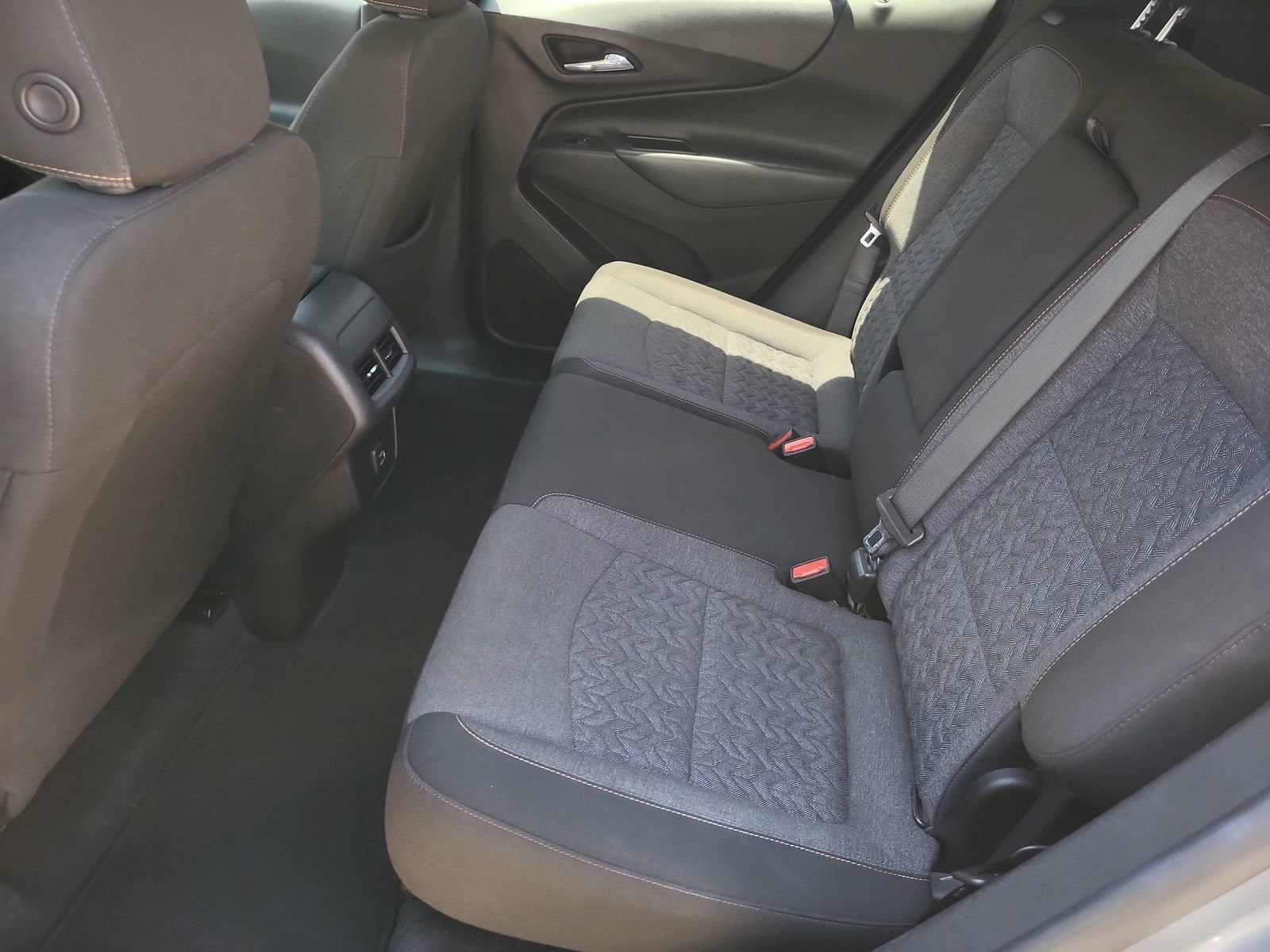Used 2023 Chevrolet Equinox LT FWD image 23