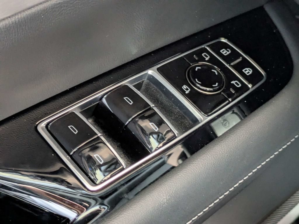 New 2027 Cadillac Vistiq Sport w/ LPO, Floor Liner Package AWD/4WD image 27