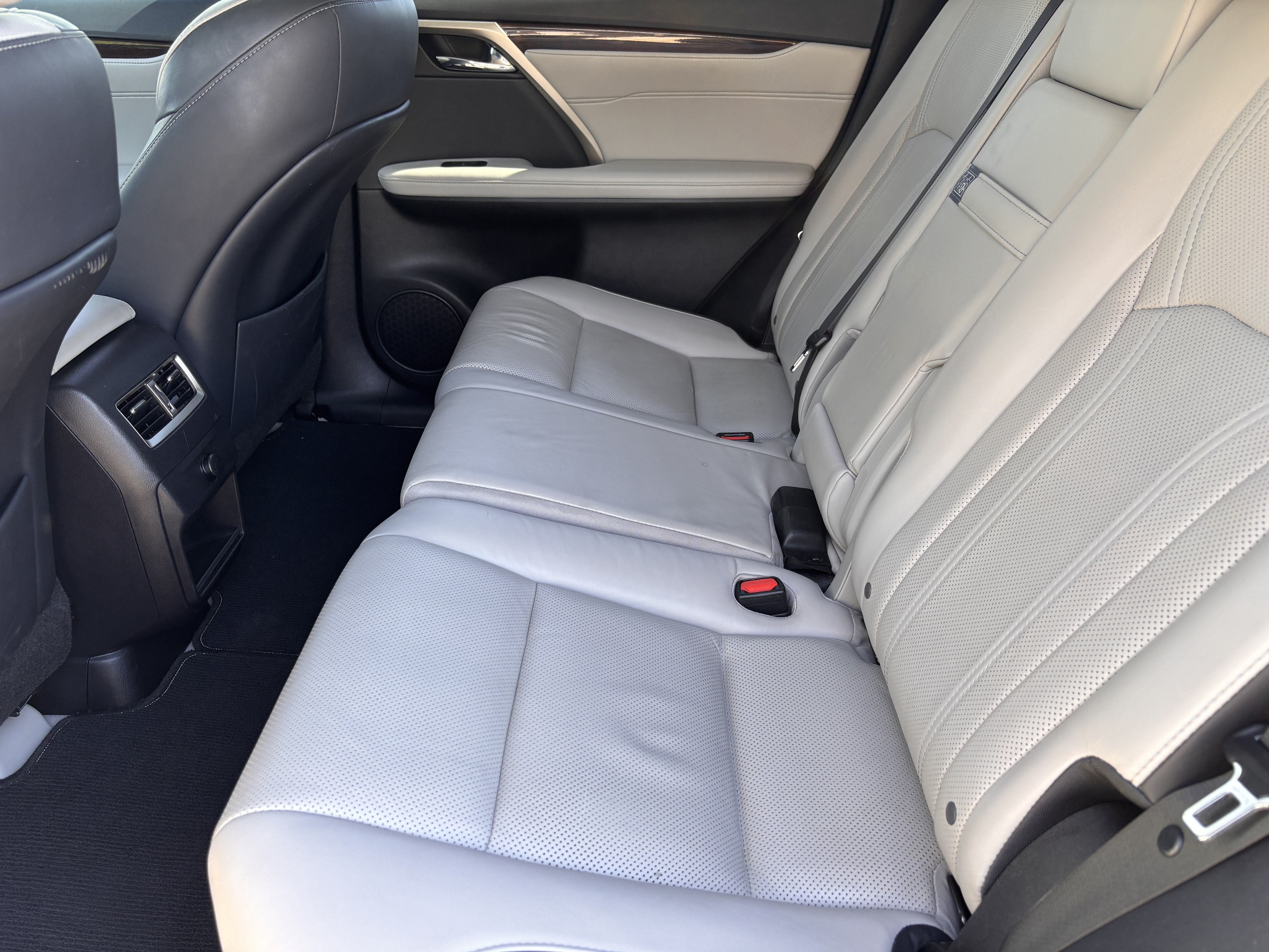 Used 2018 Lexus RX 350 FWD w/ Premium Package image 34