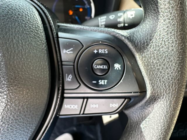 Used 2024 Toyota RAV4 LE AWD/4WD image 36