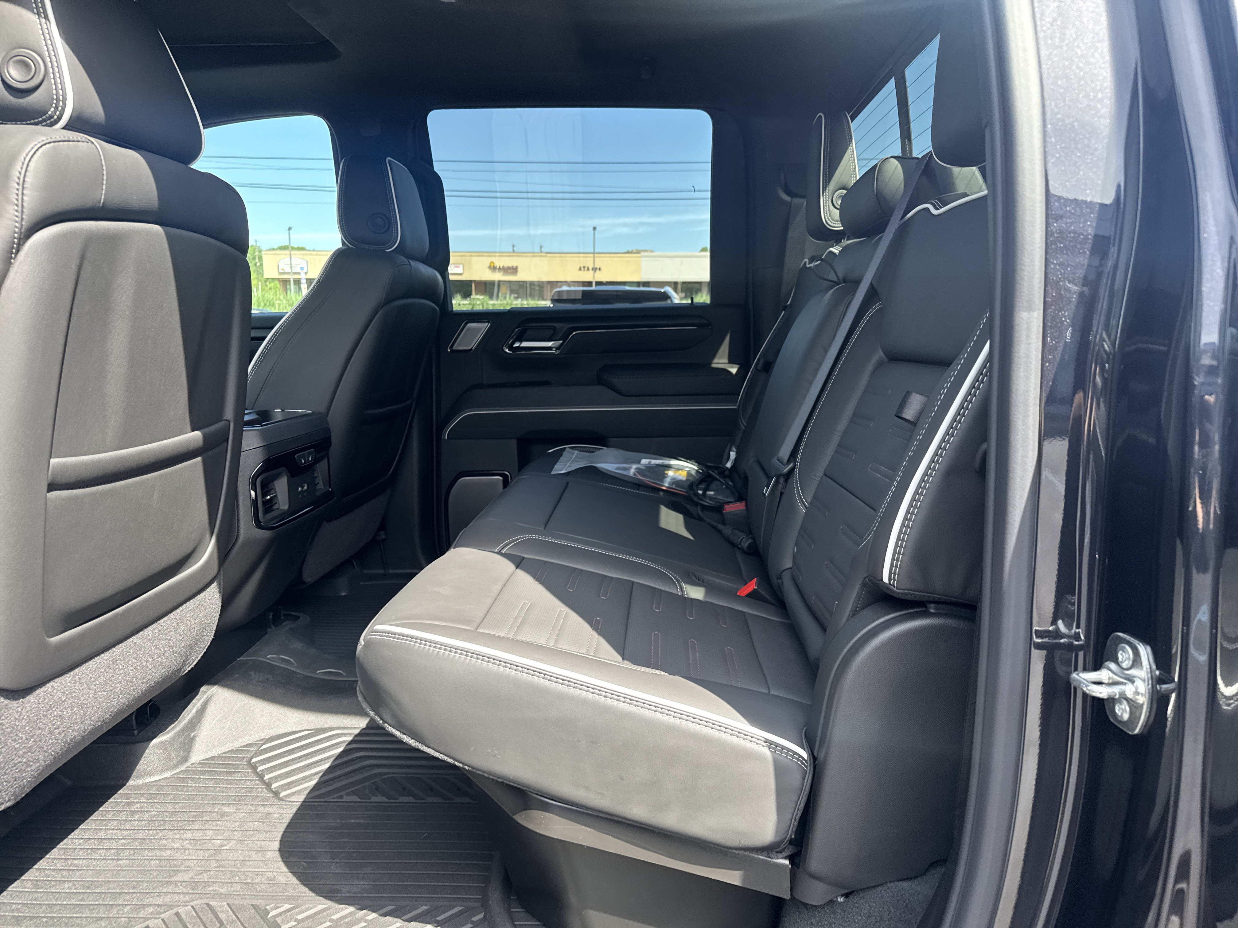 New 2026 GMC Sierra 2500 AT4X w/ AT4X AEV Edition AWD/4WD image 13