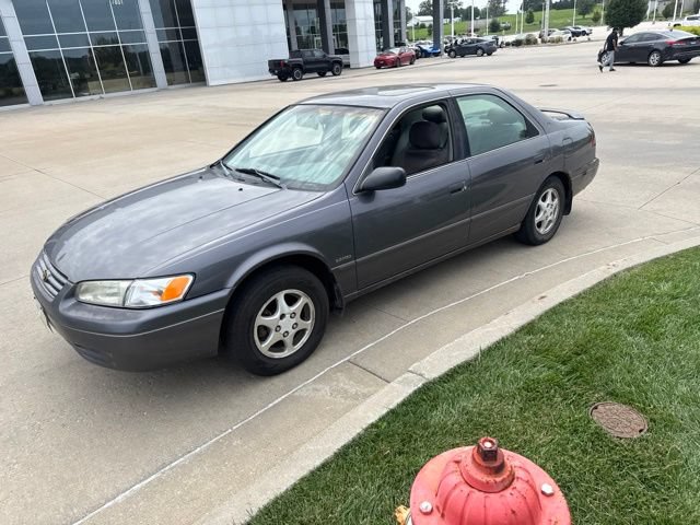 Used 1997 Toyota Camry LE w/ Leather Trim Pkg FWD image 8