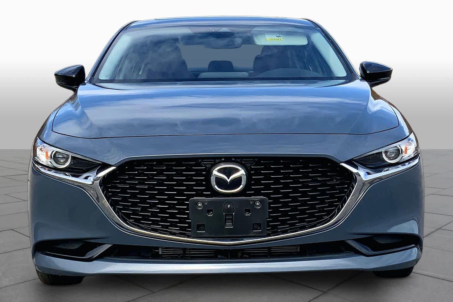Used 2023 MAZDA MAZDA3 s FWD image 3