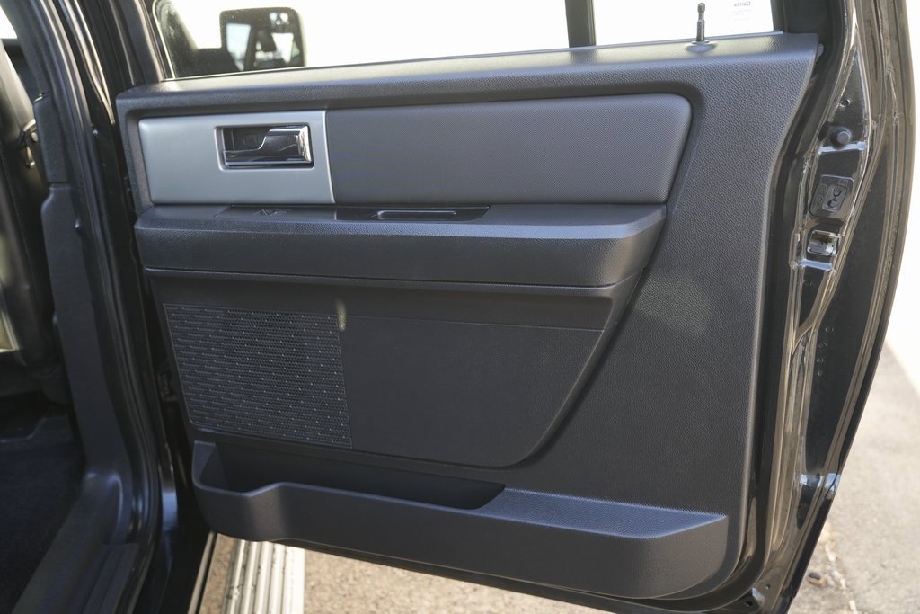 Used 2013 Ford Expedition EL Limited image 35