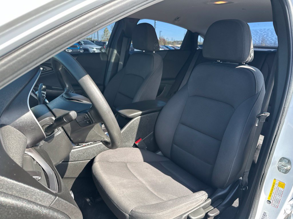 Used 2019 Chevrolet Malibu LS FWD image 39