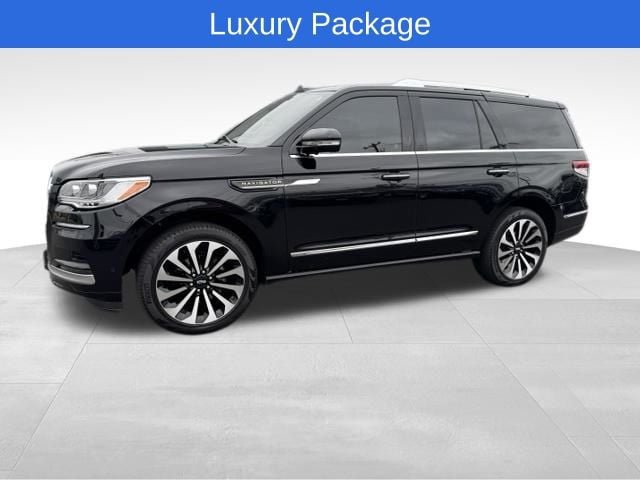Certified 2023 Lincoln Navigator Reserve AWD/4WD image 7