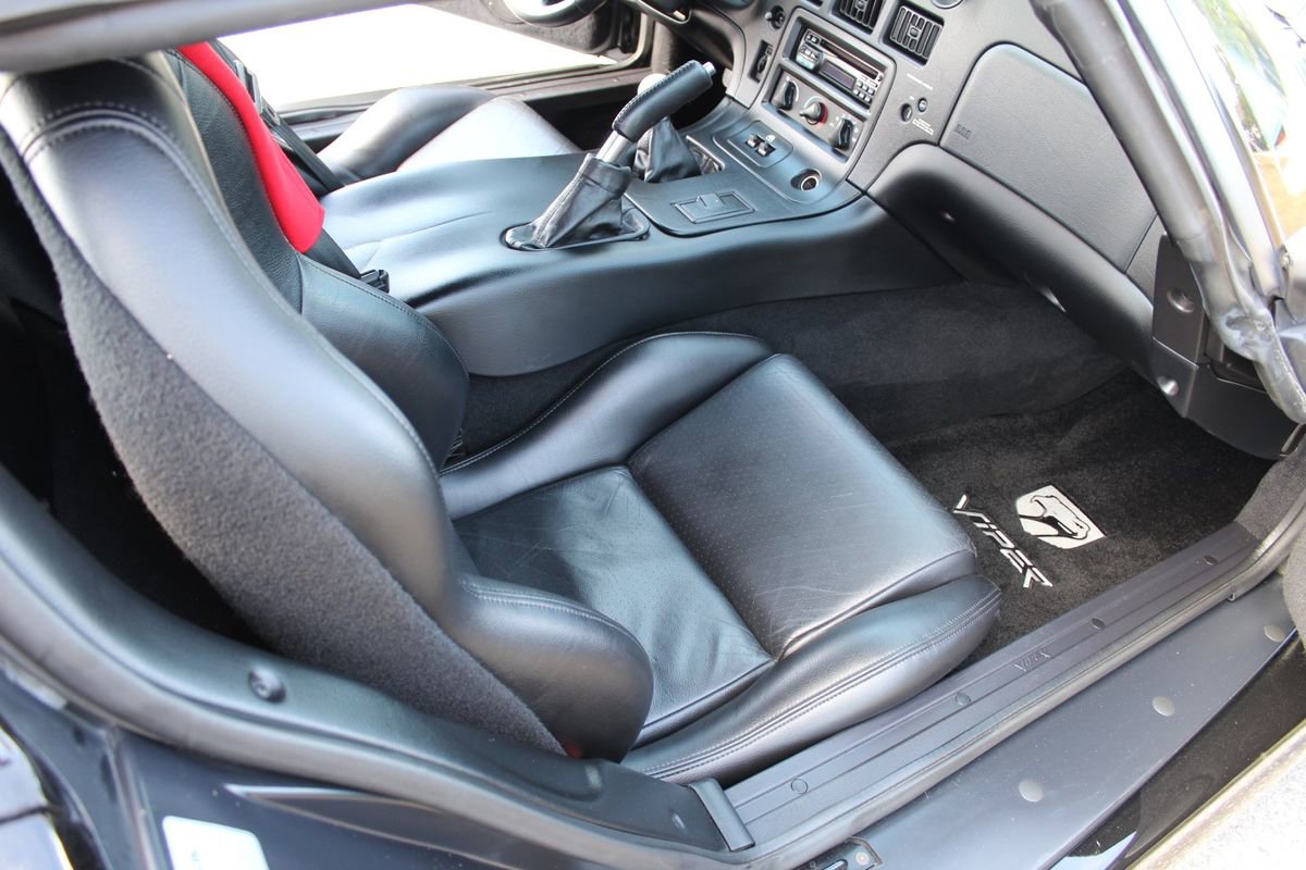 Used 2000 Dodge Viper RT/10 image 43