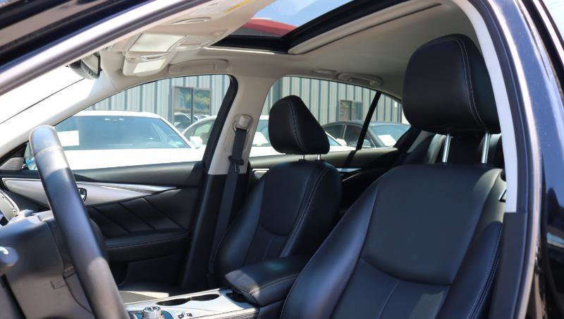Used 2023 INFINITI Q50 Luxe w/ Cargo Package RWD image 8