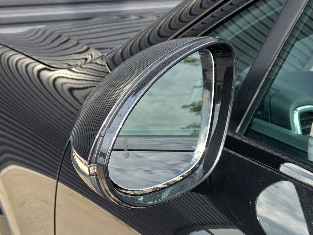 Certified 2023 Porsche Cayenne Platinum Edition AWD/4WD image 29
