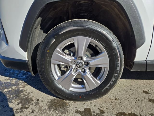 Used 2023 Toyota RAV4 XLE image 7