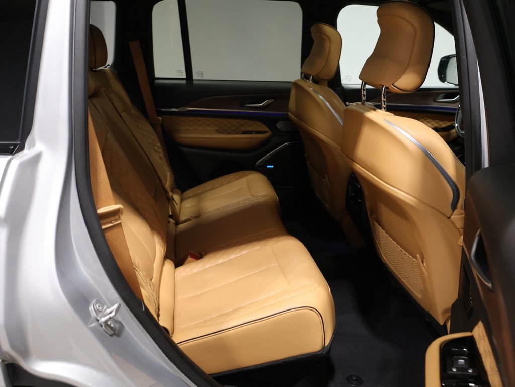 Used 2022 Jeep Grand Cherokee Summit w/ Adv Protech Group IV image 21