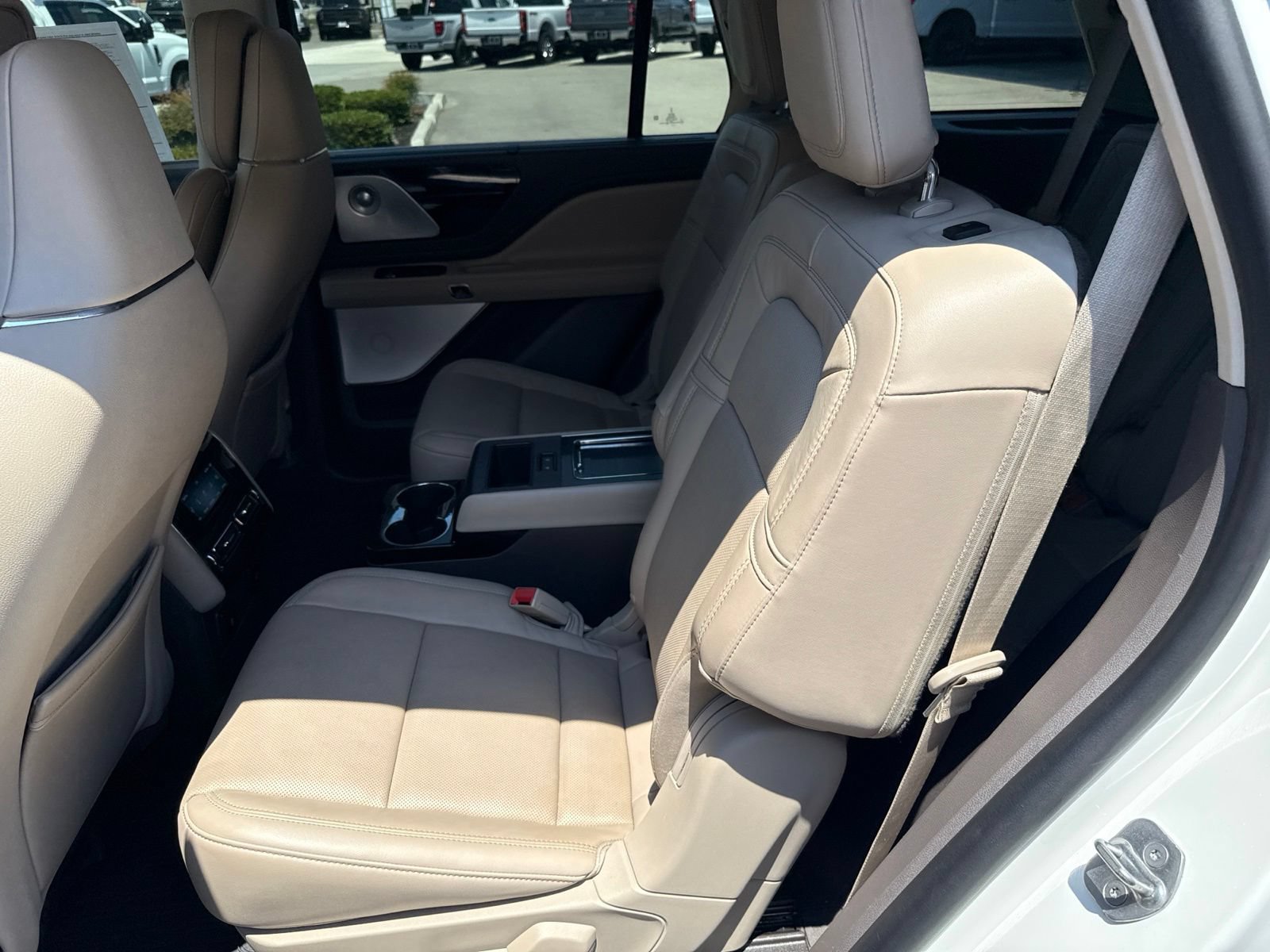 Certified 2021 Lincoln Aviator Grand Touring w/ Equipment Group 302A AWD/4WD image 14