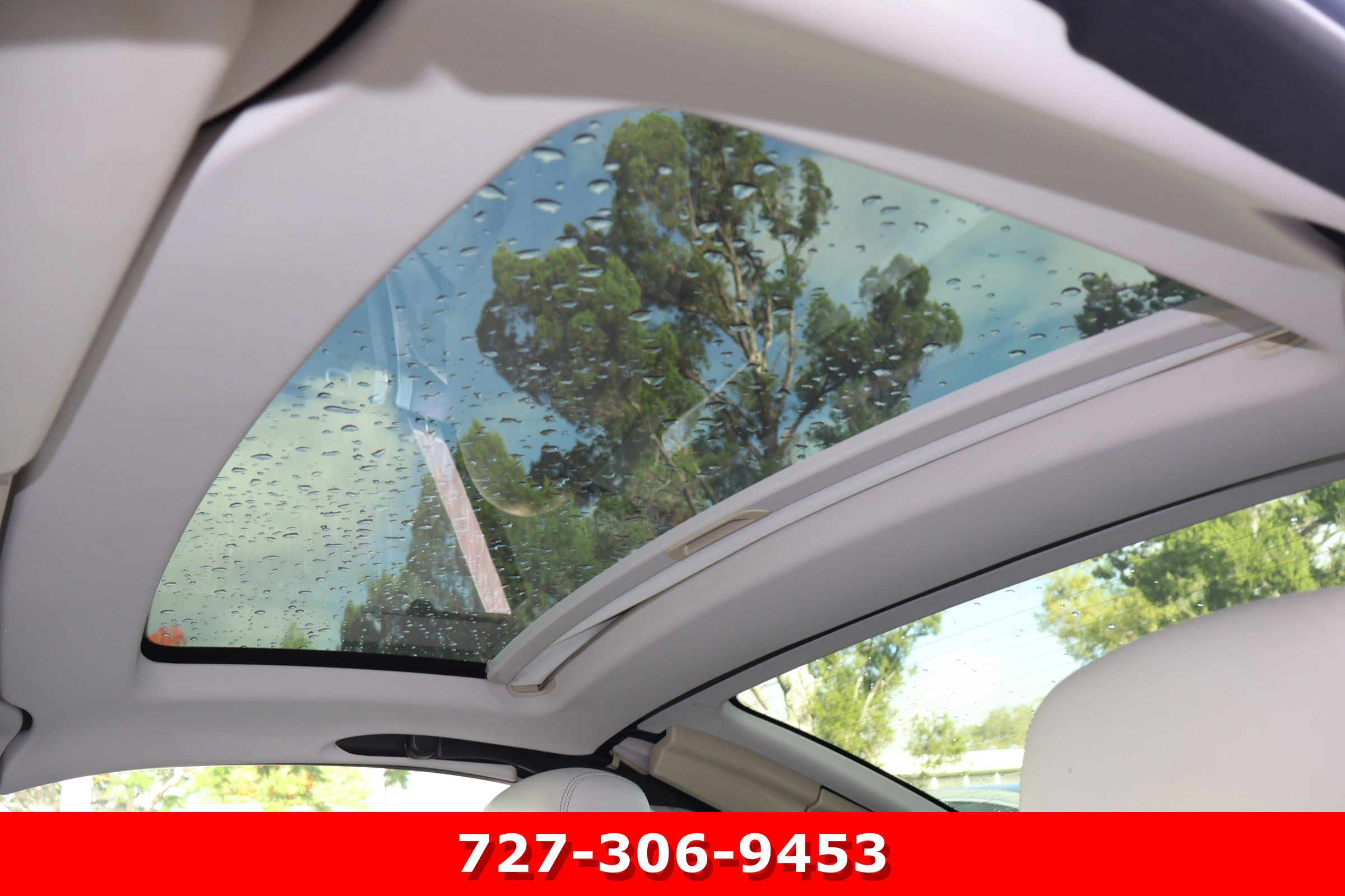 Used 2014 Mercedes-Benz SL 550 image 4
