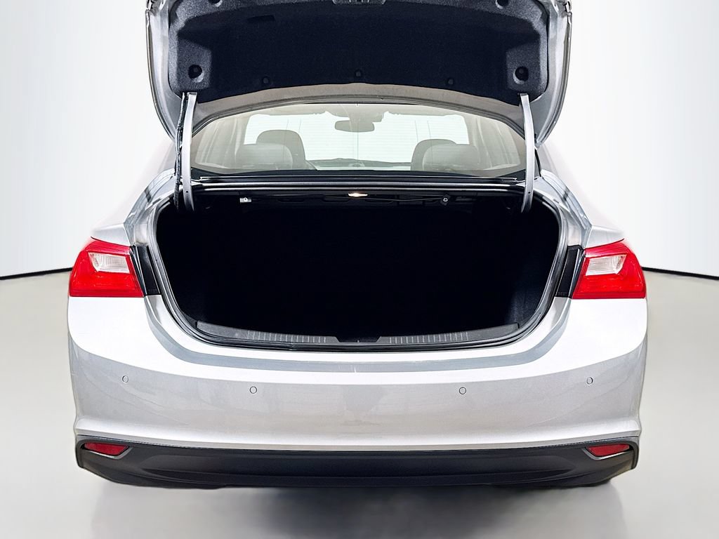 Certified 2025 Chevrolet Malibu LT FWD image 24