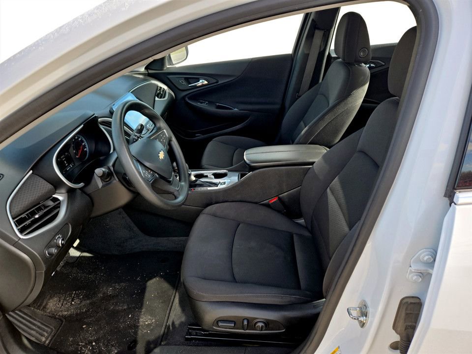 Used 2024 Chevrolet Malibu LT image 29