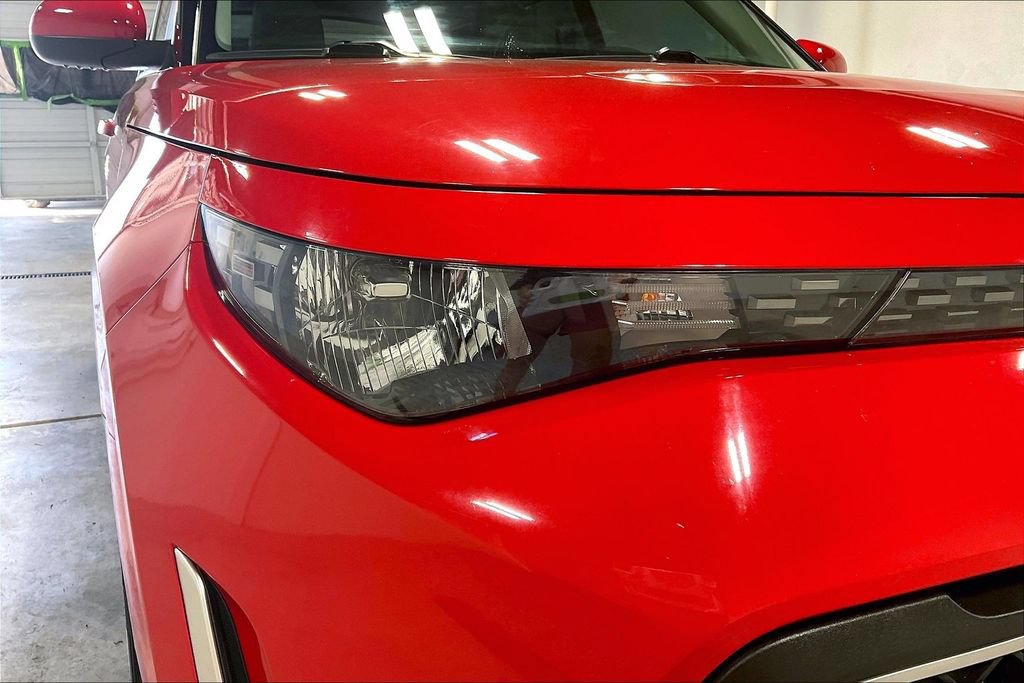 Used 2023 Kia Soul LX FWD image 35