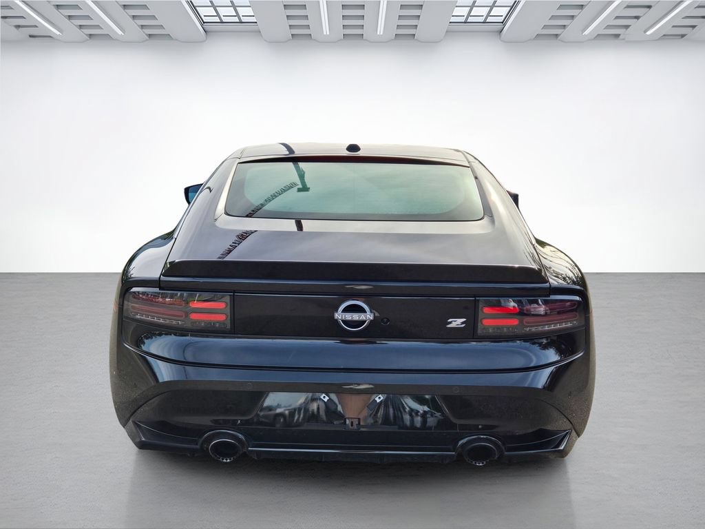 Certified 2025 Nissan Z Performance w/ Floor Mat Package RWD image 5
