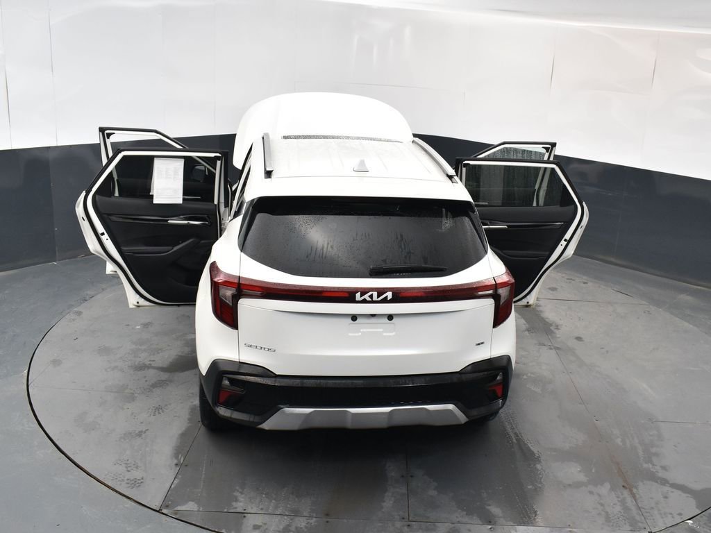 Used 2024 Kia Seltos EX image 22