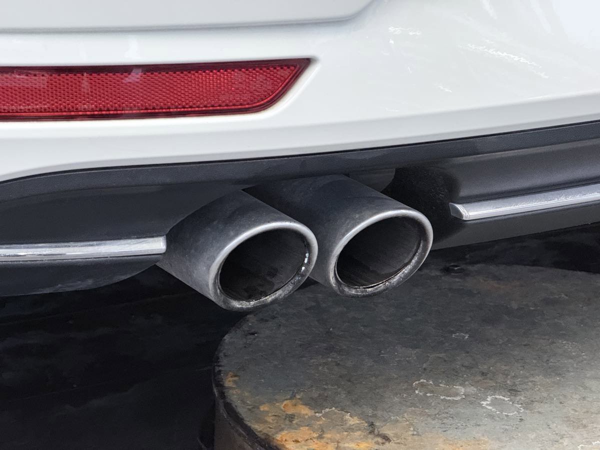 Used 2018 Volkswagen Beetle 2.0T SE image 18