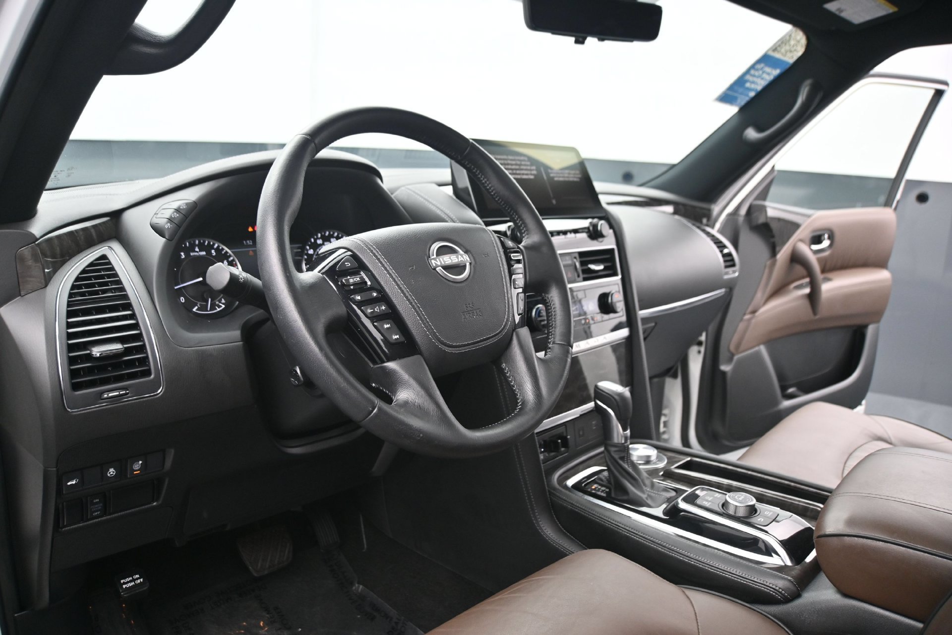 Used 2024 Nissan Armada Platinum w/ Captain's Chairs Package AWD/4WD image 24