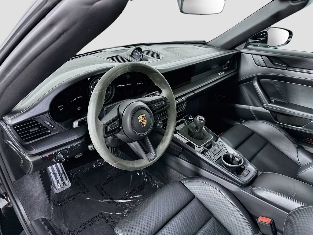 Certified 2022 Porsche 911 Targa 4 GTS AWD/4WD image 4
