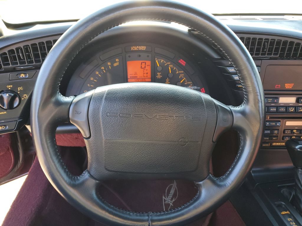 Used 1993 Chevrolet Corvette Convertible RWD image 16