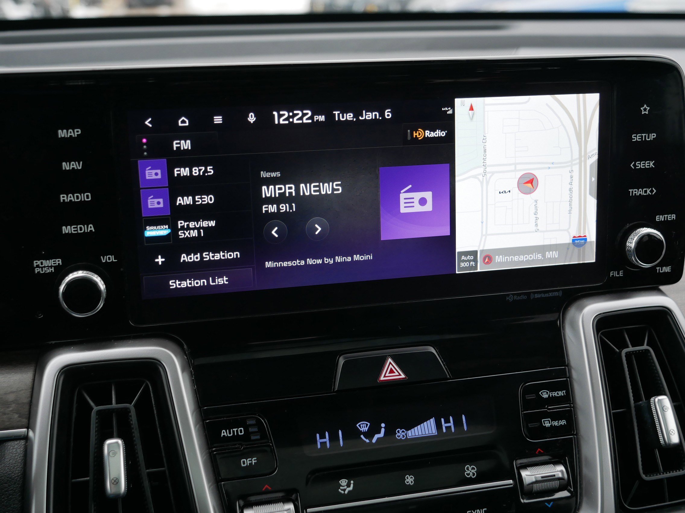 Certified 2023 Kia Sorento S w/ Panoramic Sunroof Package image 22