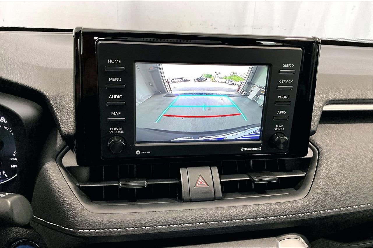 Used 2021 Toyota RAV4 XLE w/ Convenience Package image 24