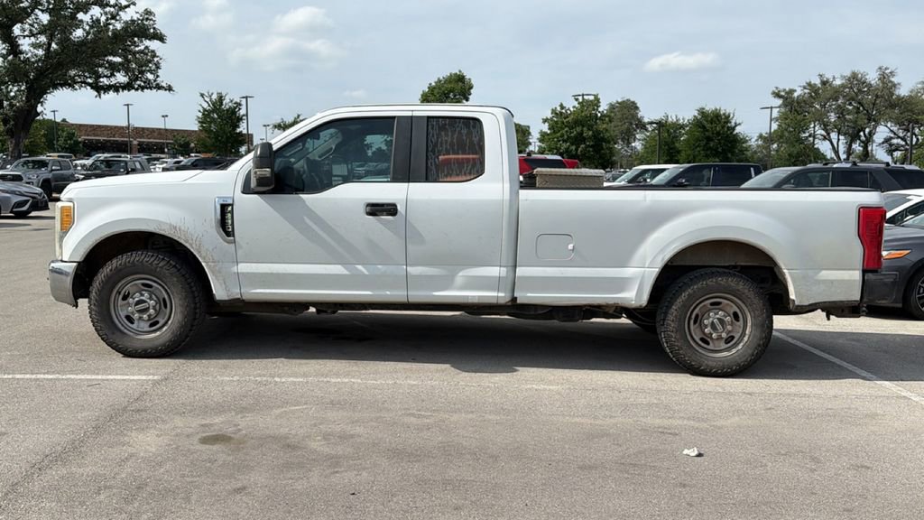 Used 2017 Ford F250 XL w/ Power Equipment Group RWD image 7