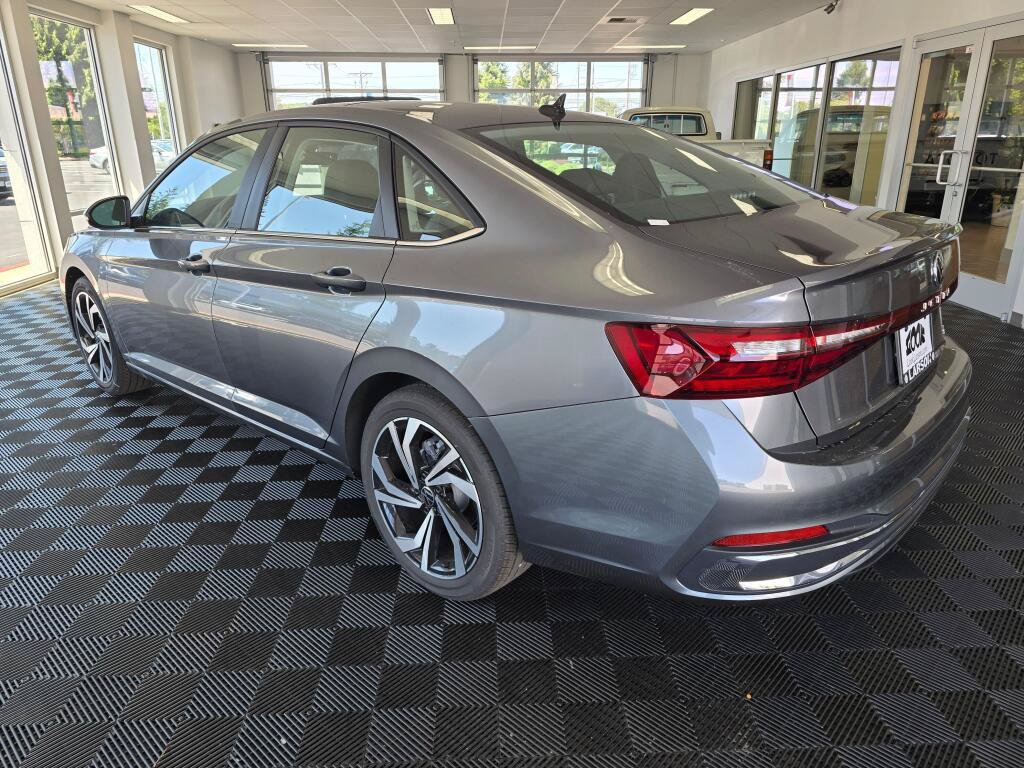 New 2026 Volkswagen Jetta SEL FWD image 5