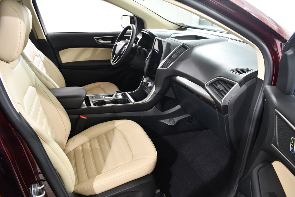 Used 2023 Ford Edge SEL AWD/4WD image 10
