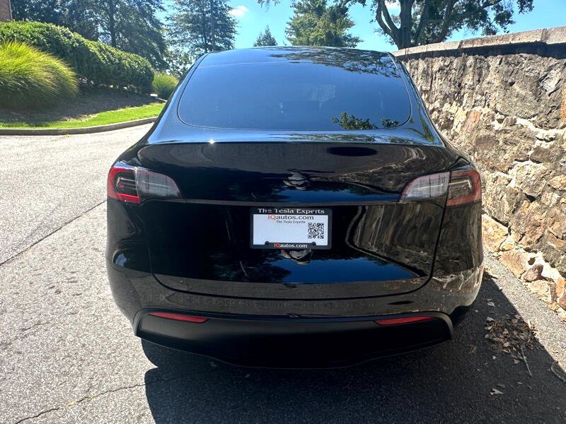 Used 2024 Tesla Model Y Long Range image 12