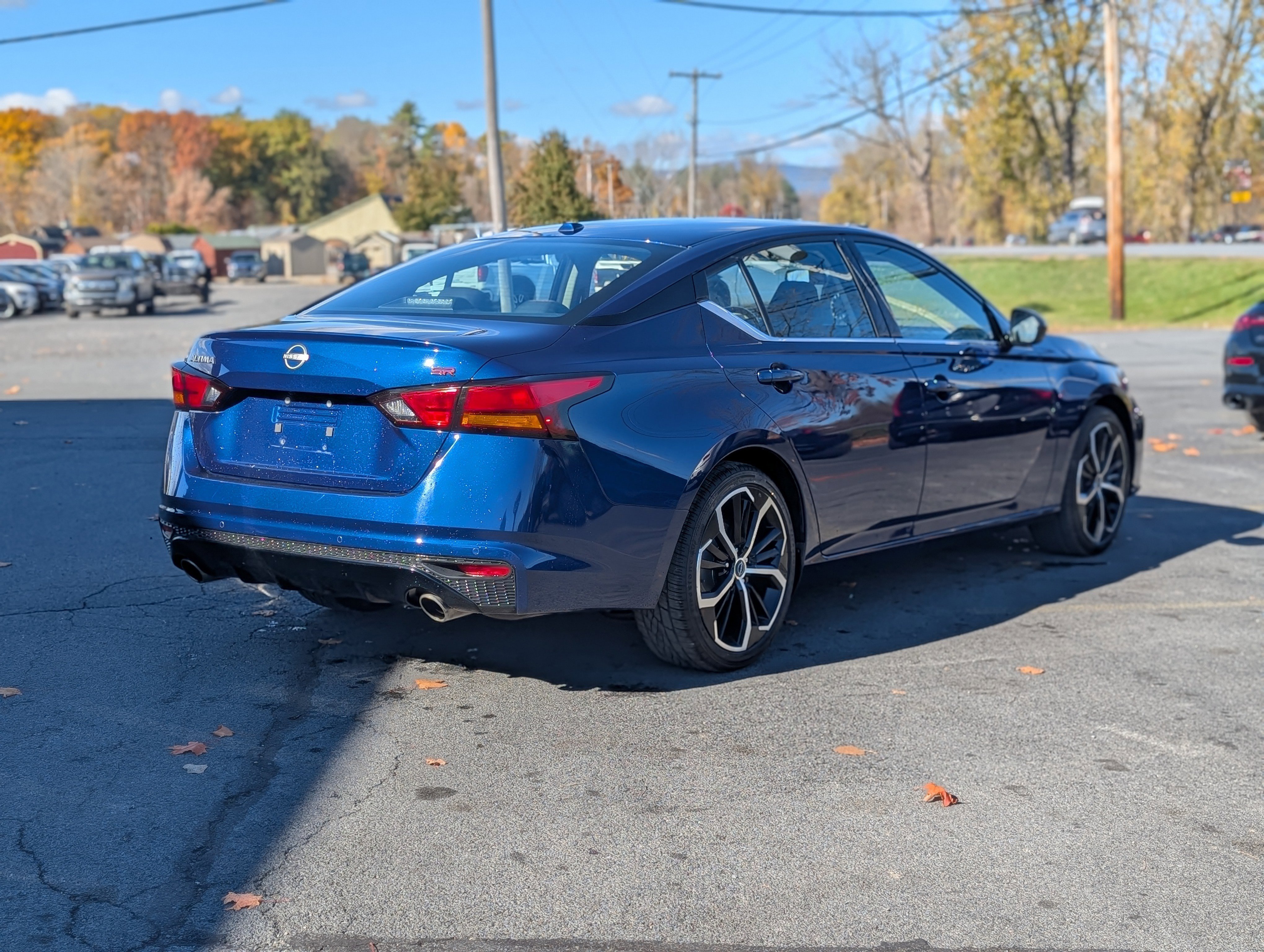 Used 2023 Nissan Altima 2.5 SR image 10