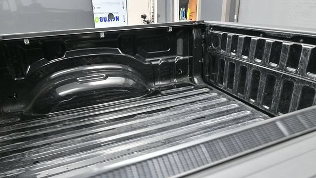 Used 2019 RAM 1500 Laramie AWD/4WD image 31