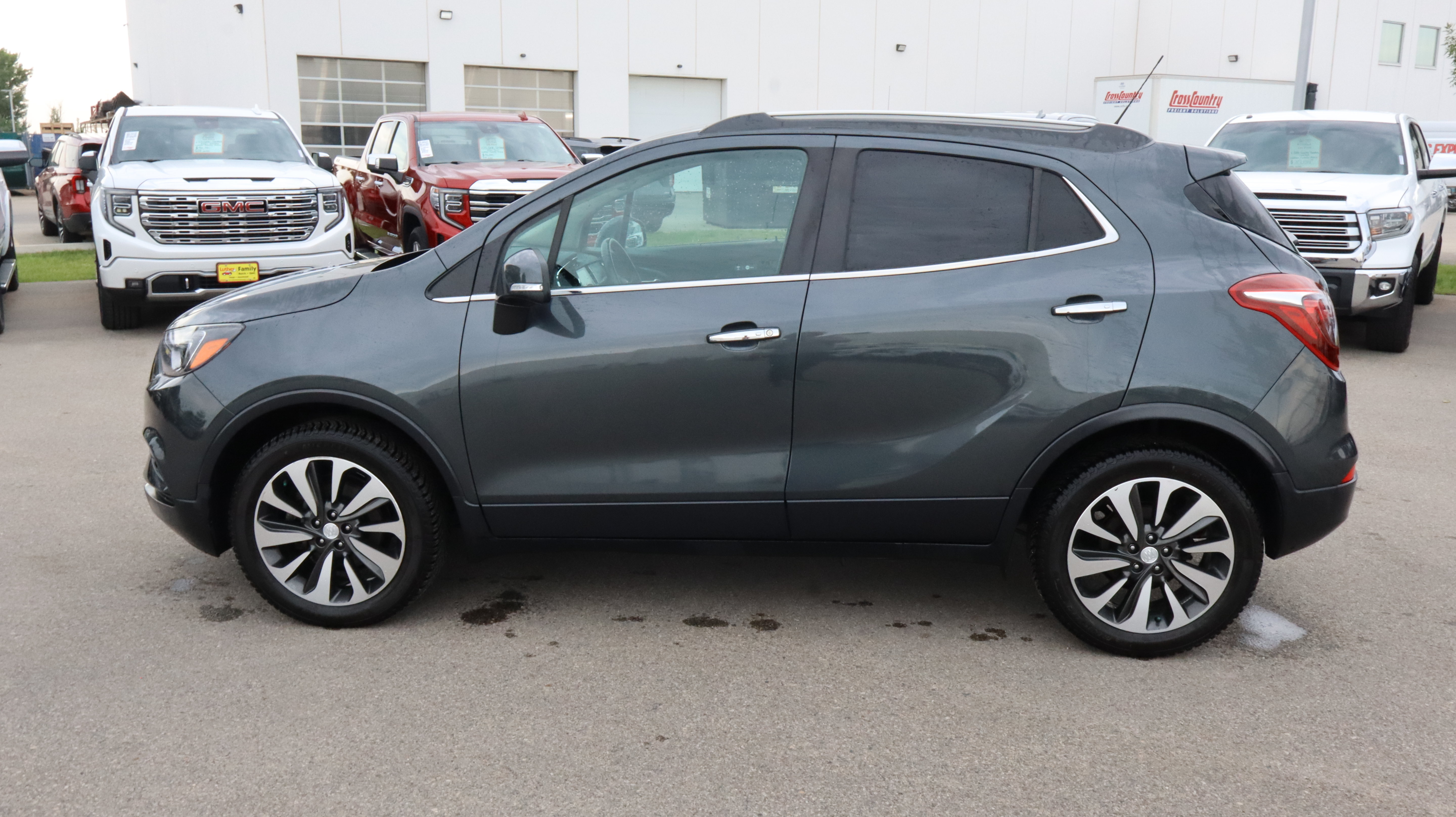 Used 2017 Buick Encore Essence AWD/4WD image 4