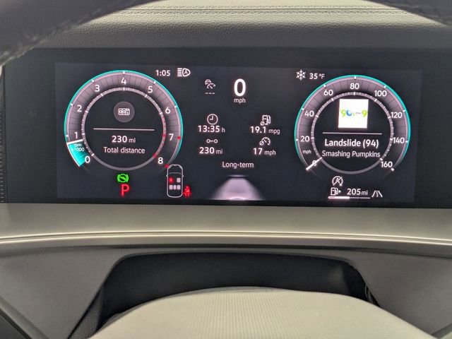 Used 2026 Volkswagen Tiguan SE R-Line image 19