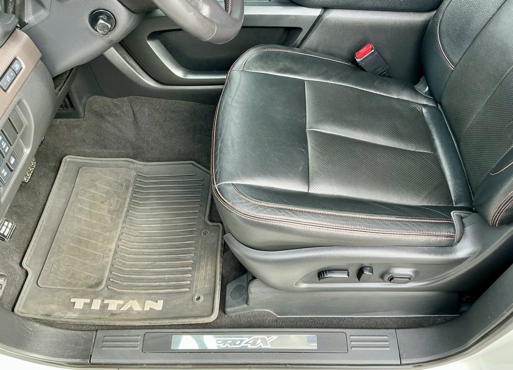 Used 2021 Nissan Titan PRO-4X w/ Pro-4x Convenience Package image 40