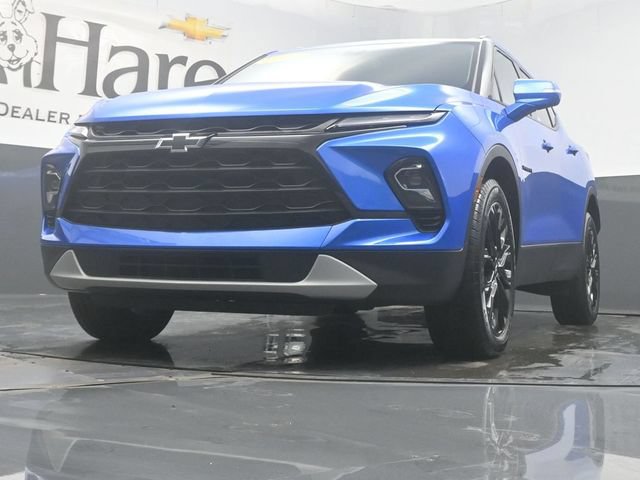 Used 2024 Chevrolet Blazer LT w/ LPO, Black Grille Bar Package FWD image 55