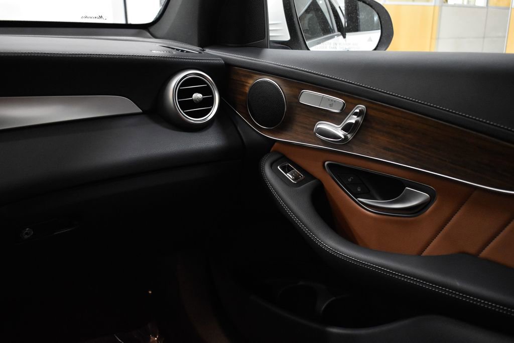 Certified 2023 Mercedes-Benz GLC 300 4MATIC Coupe image 27