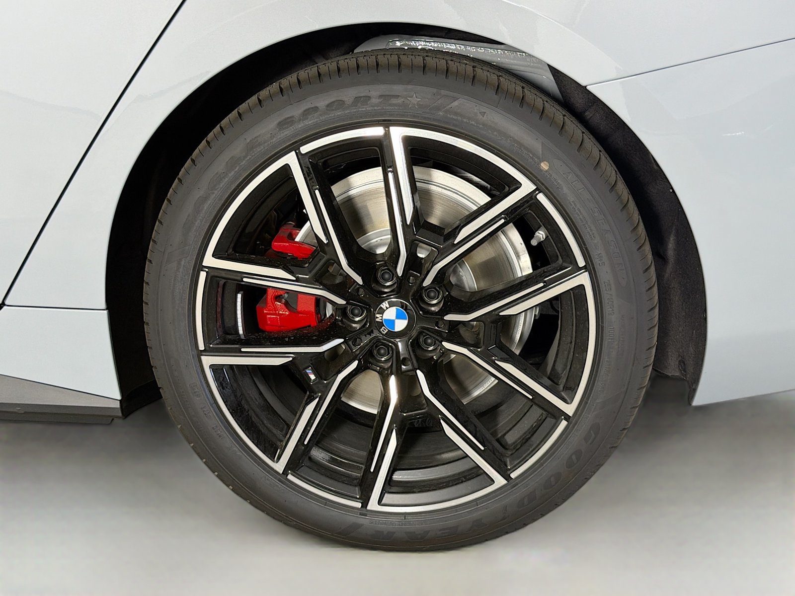 New 2026 BMW i4 eDrive40 w/ M Sport Package RWD image 33